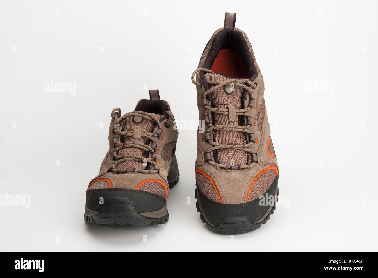 mens trekking shoes uk