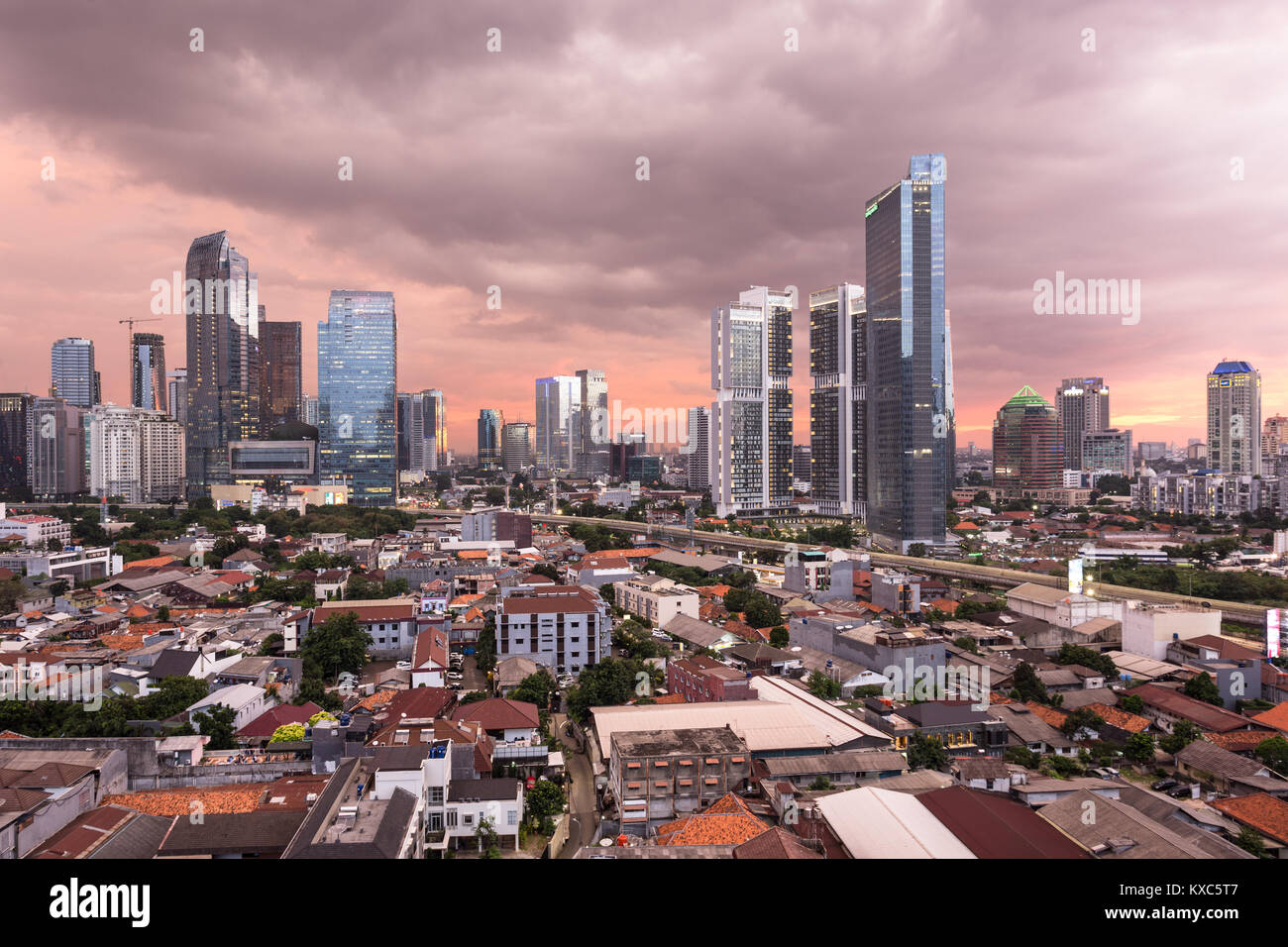 Modern city s sky hires stock photography and images Alamy