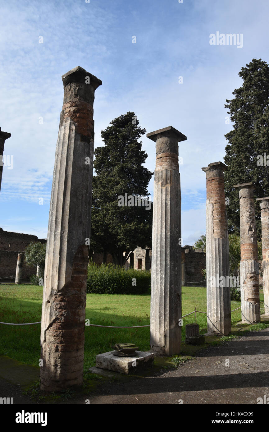 Gladiators barracks pompeii hi-res stock photography and images - Alamy