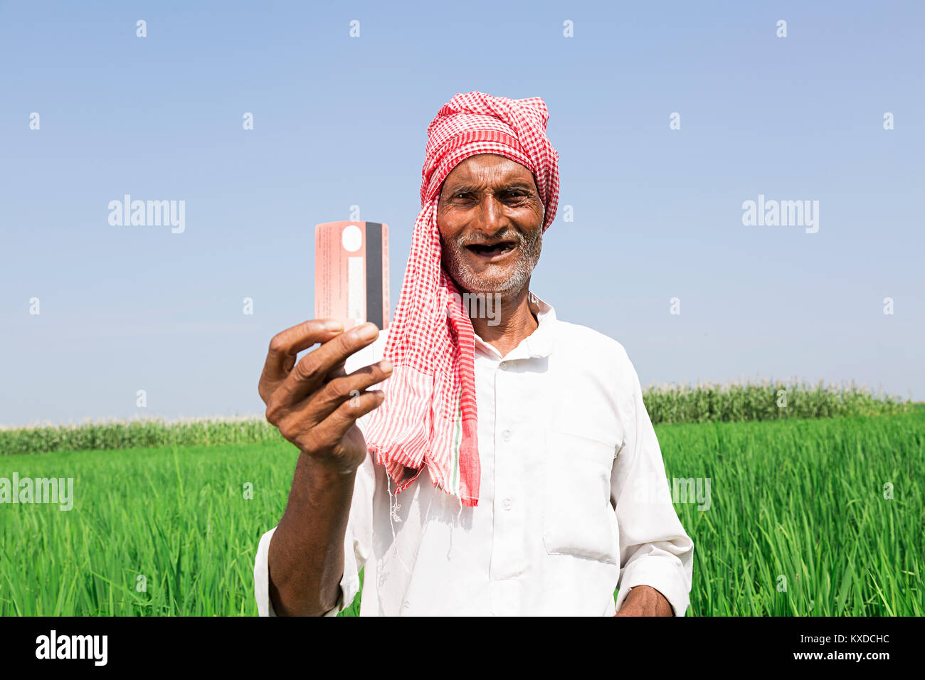 1 Indian Rural Farmer Old Man Showing Debit card Farm Stock Photo - Alamy