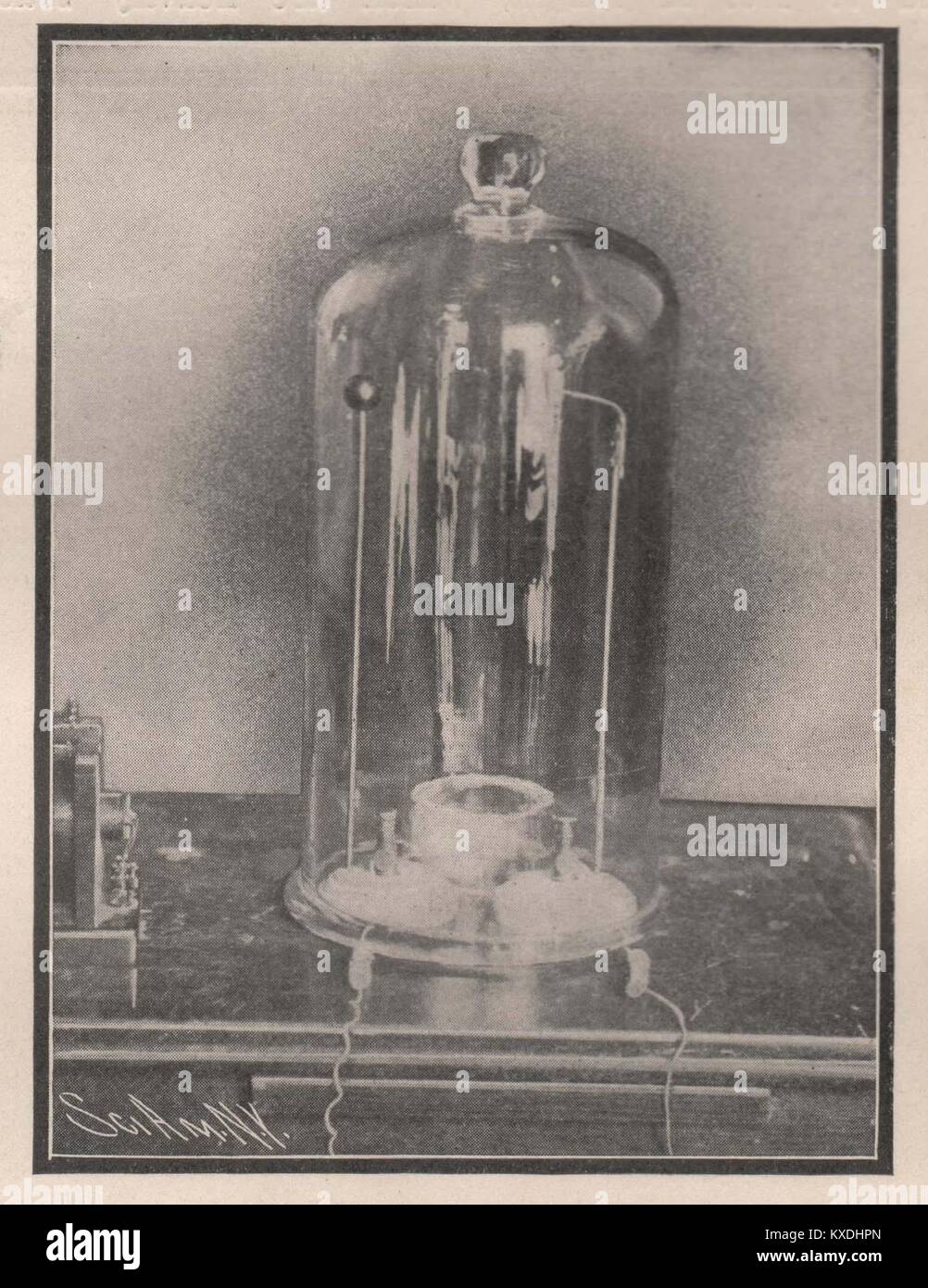 Bell Jar one minute after the Experiment, showing its freedom from