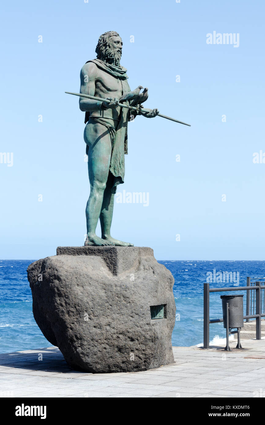 Statue of Anaterve, a Guanche chief or a mencey, part of the nine statues of pre-Hispanic kings situated in Plaza de la Patrona de Canarias, in Candel Stock Photo