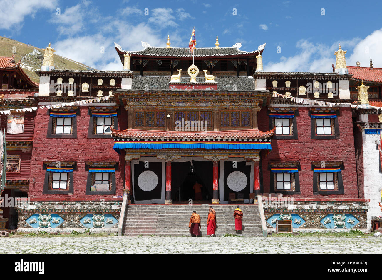 Tagong Monastery Autonomous china hi-res stock photography and images - Alamy