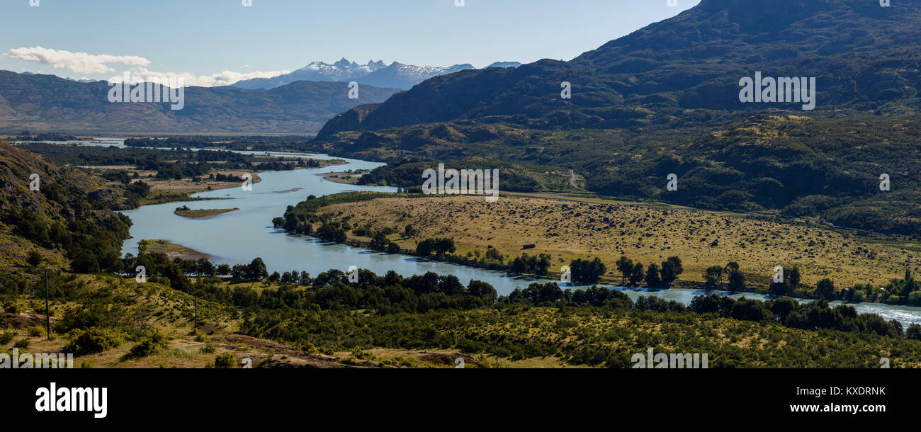 Rio Baker glacier river with the mountains of the Andes, Cochrane, Region de Aysen, Chile Stock Photo