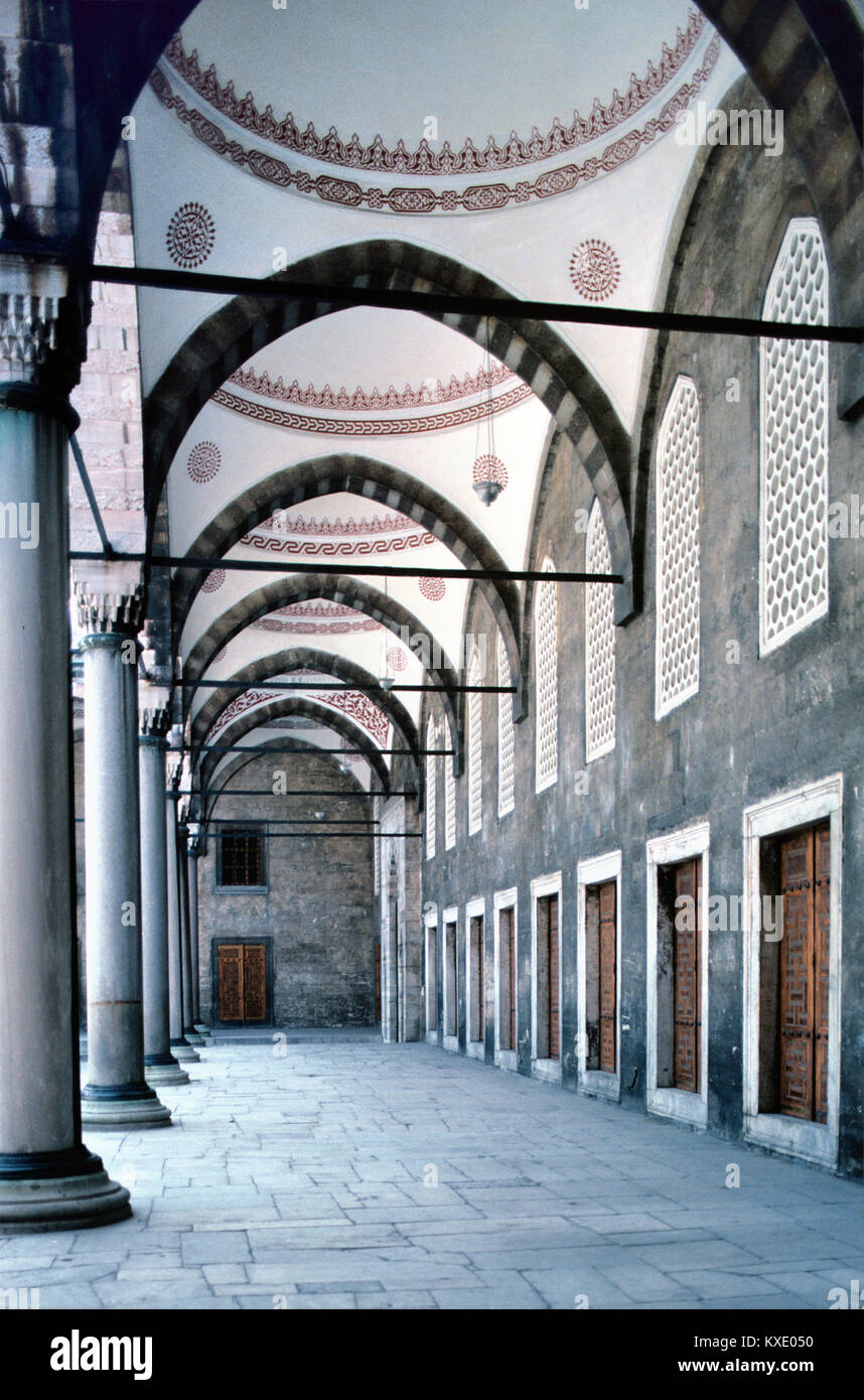 Interior Courtyard of the Sultan Ahmed Mosque, aka Sultan Ahmet Mosque or Blue Mosque (1609-1616), Istanbul, Turkey Stock Photo