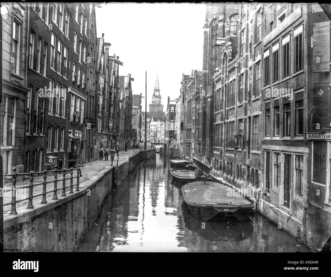 Amsterdam ,Oudezijds Kolk ,seen from the Prins Hendrik Kade , May 1904 A.D. Stock Photo