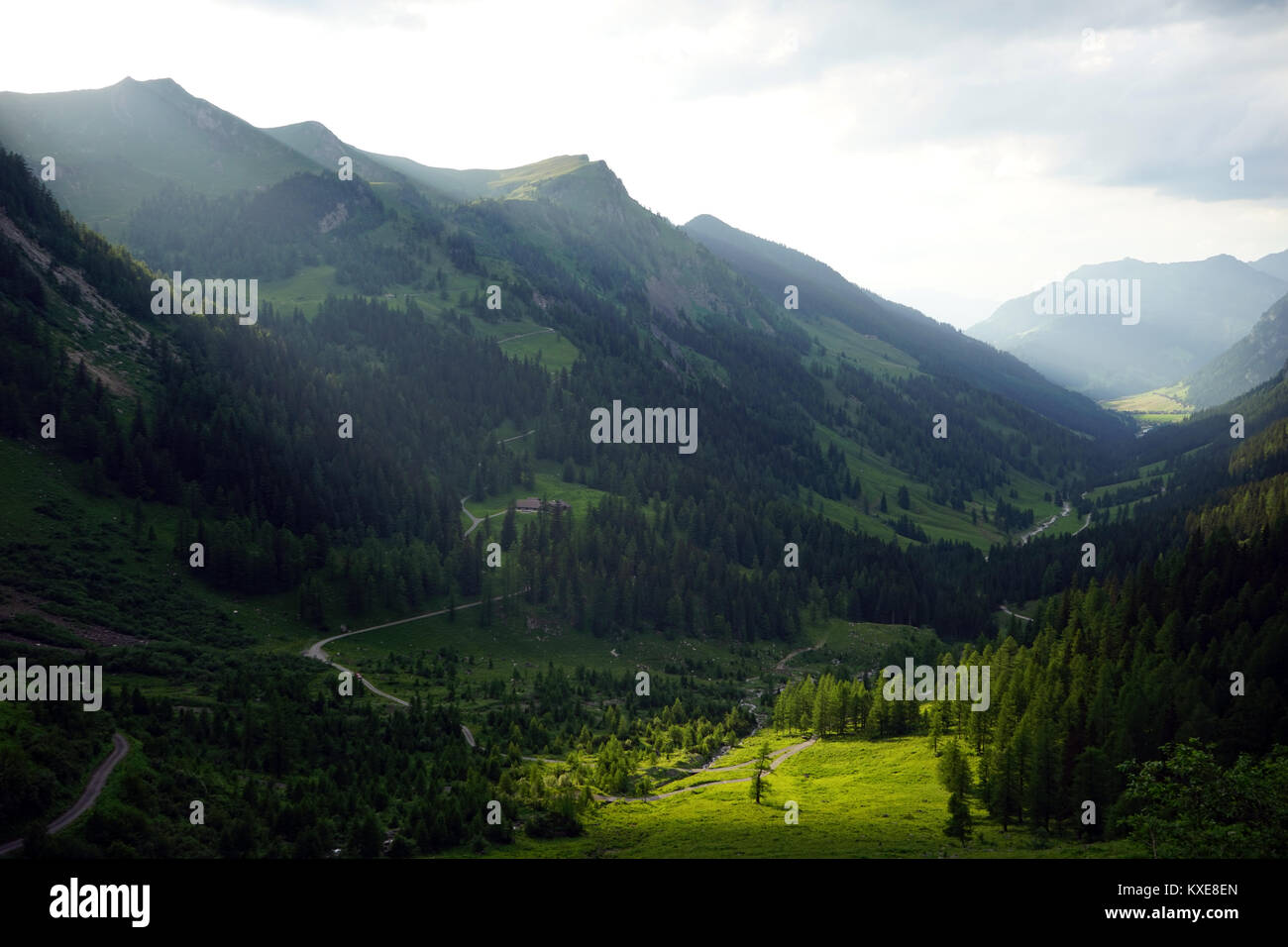 Dark valley hi-res stock photography and images - Alamy