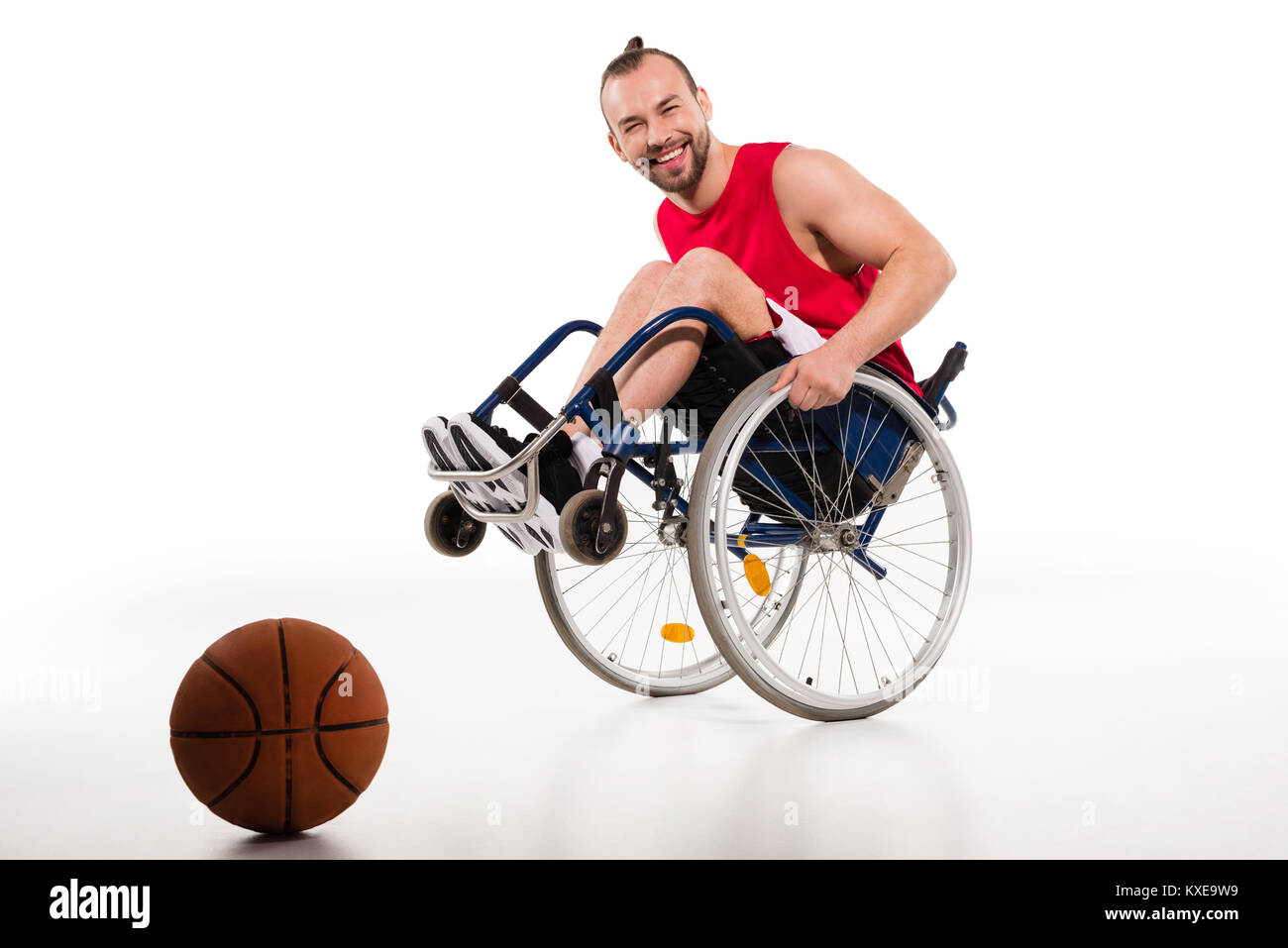 Smiling basketball player in wheelchair Stock Photo Alamy