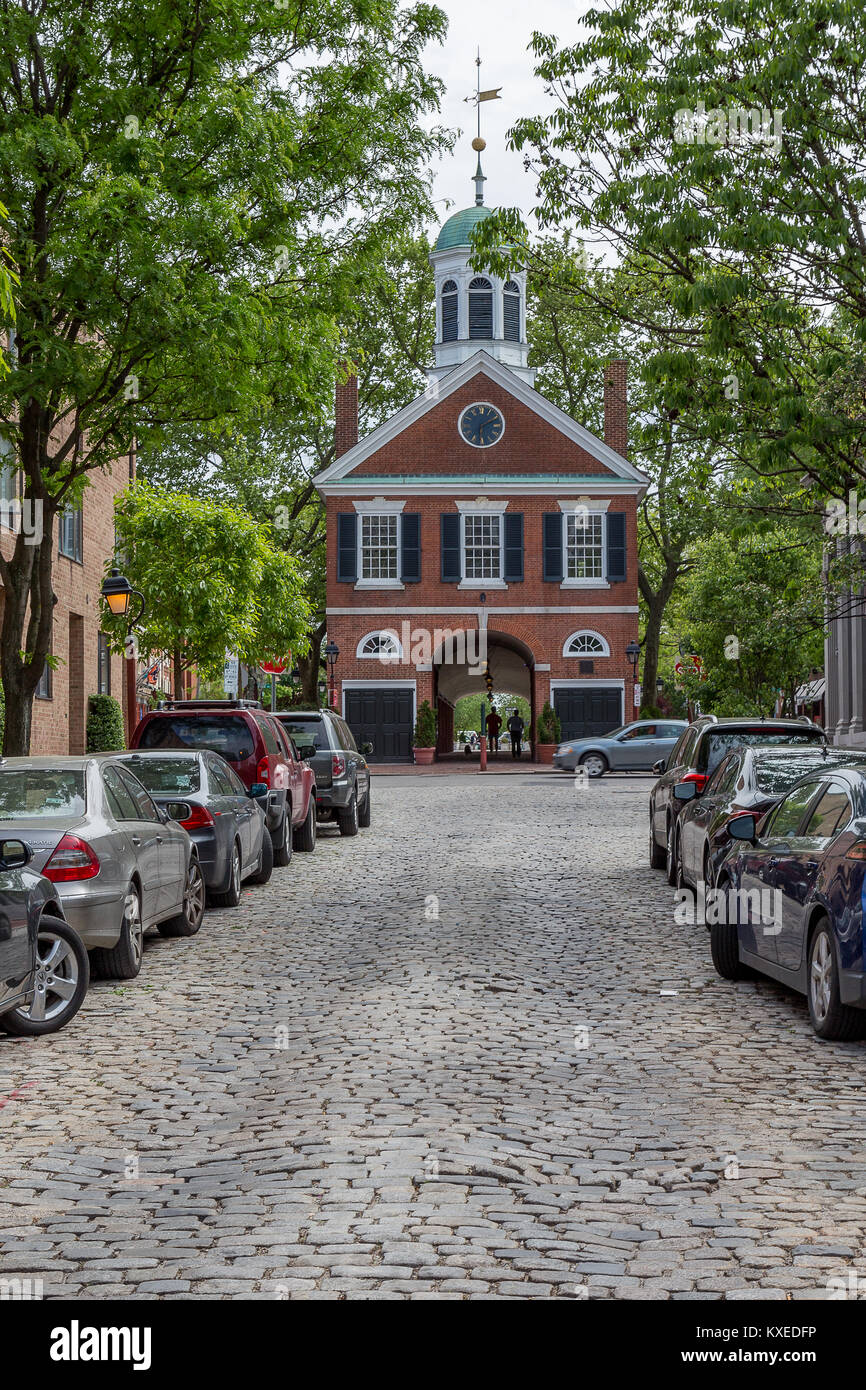 Philadelphia Historic district, cobblestone street leading to Head House Square in Society Hill section of the City. Stock Photo