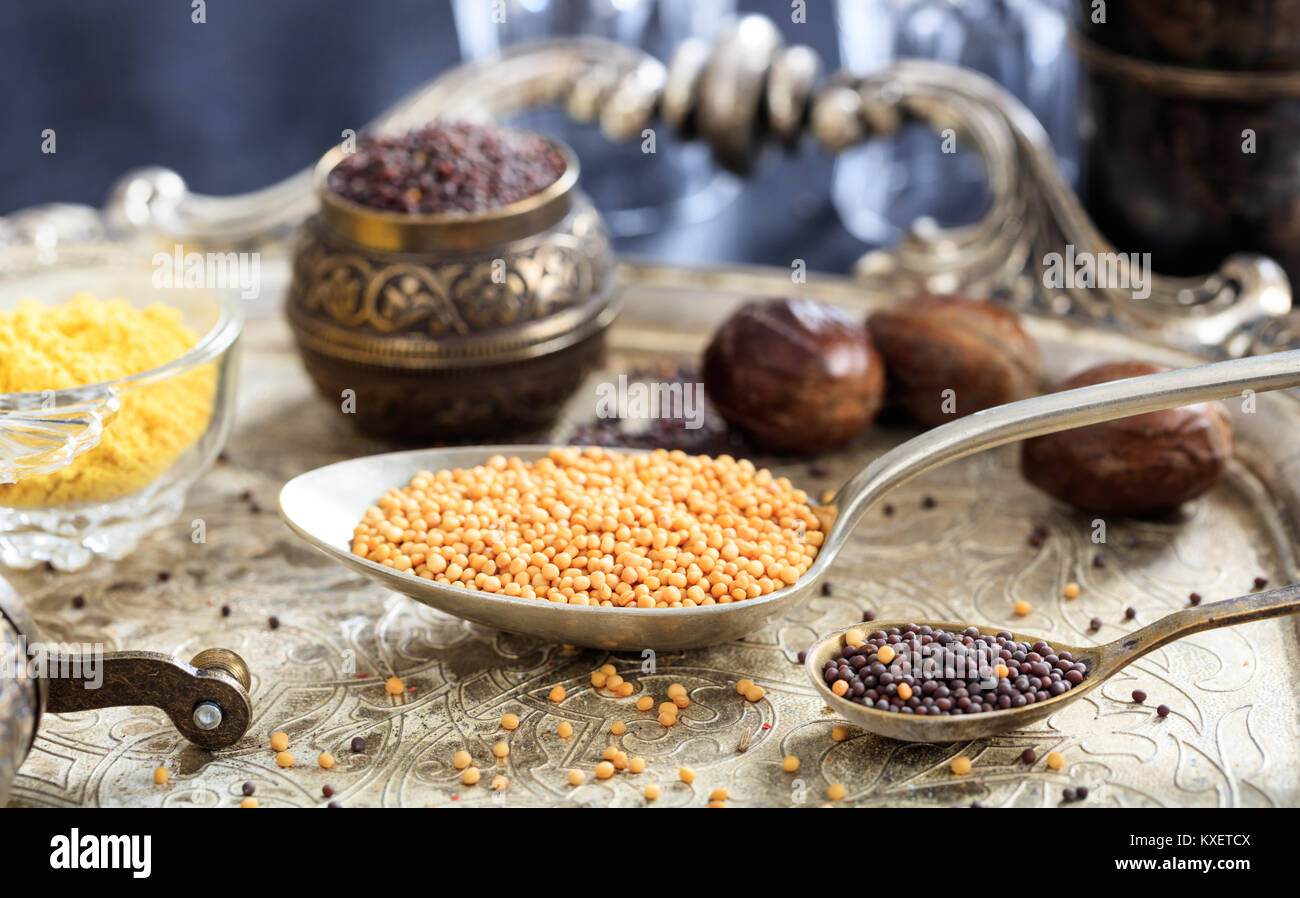 Brown mustard seeds hires stock photography and images Alamy