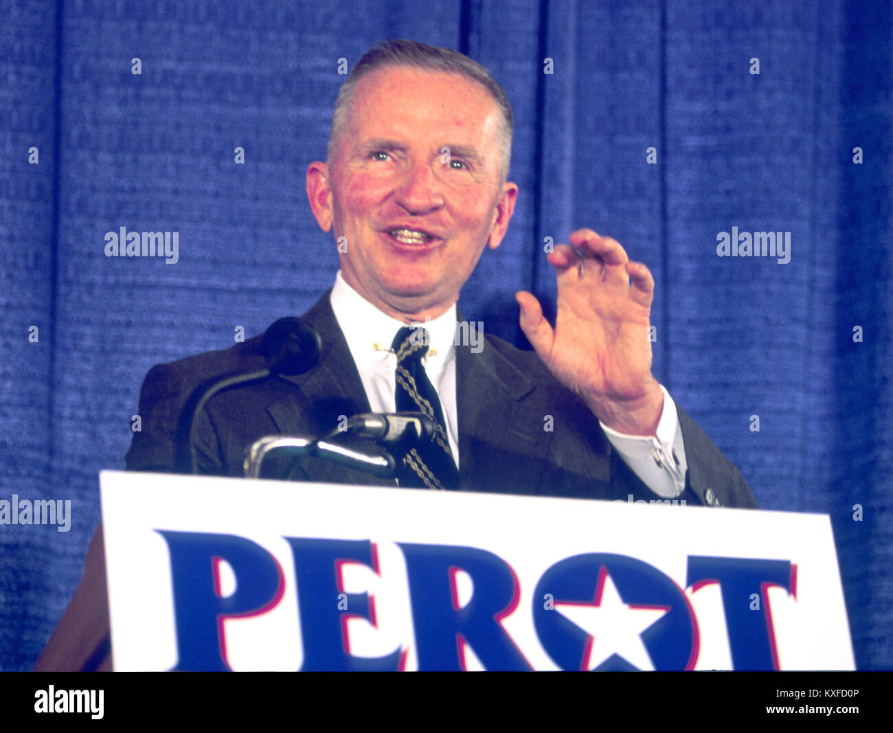 Undeclared candidate for President of the United States Ross Perot holds a press conference in Annapolis, Maryland on June 24, 1992.  Credit: Arnie Sachs / CNP /MediaPunch Stock Photo