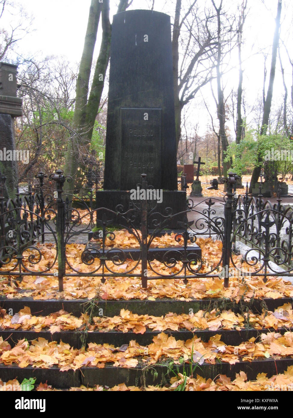 Tombstone from the 19th century hi-res stock photography and images - Alamy