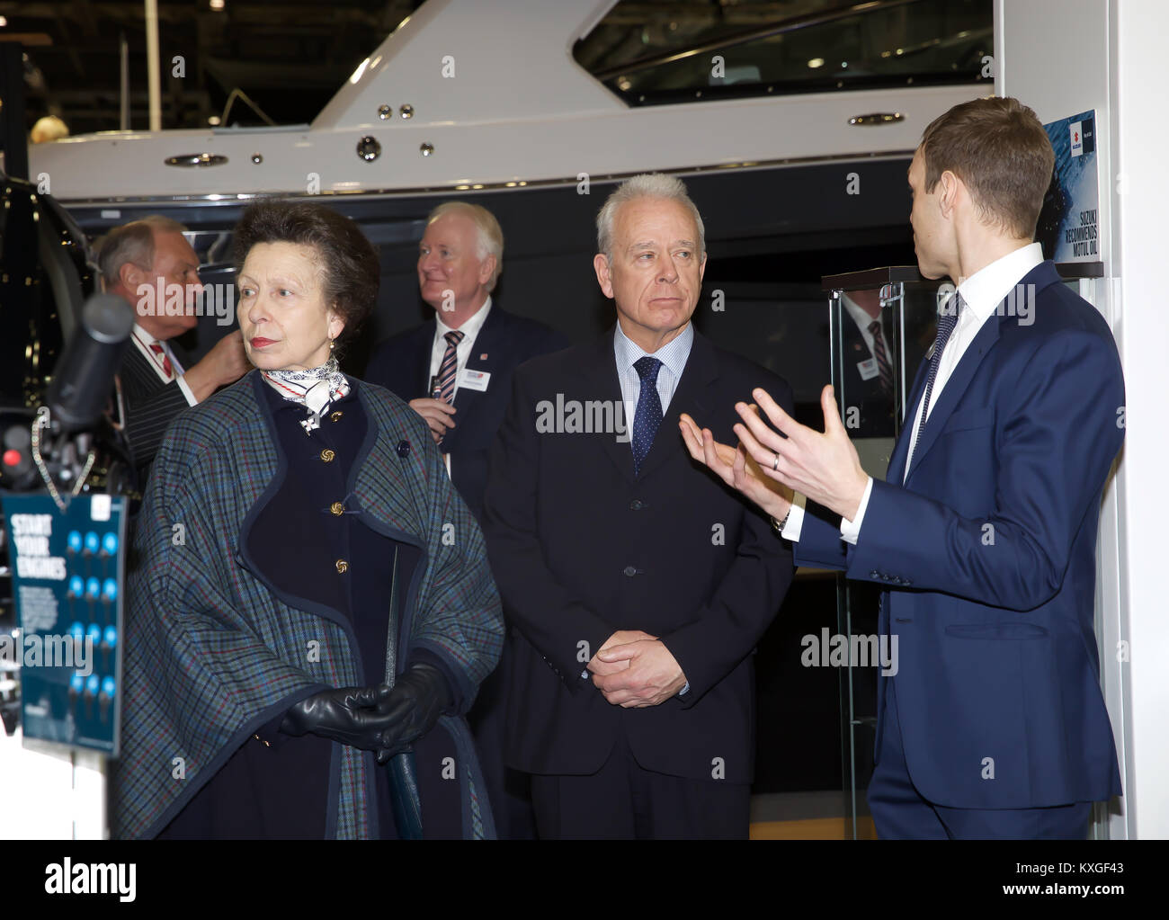 Hrh princess anne boats hi-res stock photography and images - Alamy