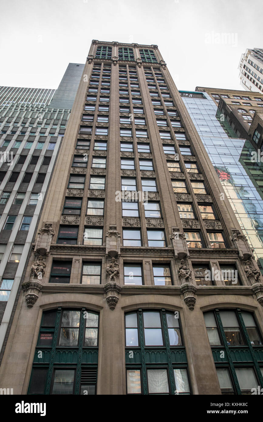 New York City midtown Manhattan building Stock Photo - Alamy