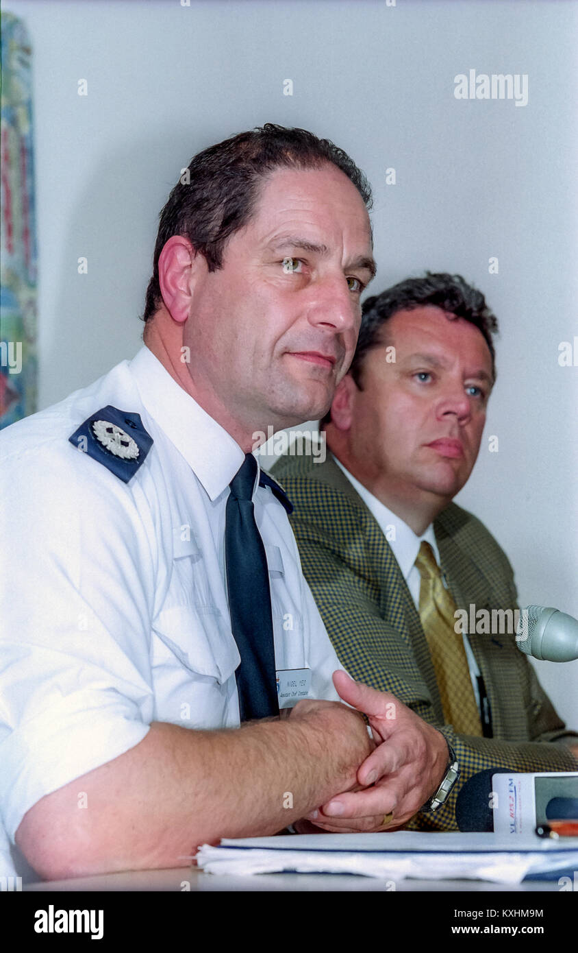 Assistant Chief Constable Nigel Yeo and Chief Inspector Mike Alderson conducting a press conference during the  Sarah Payne murder case. Stock Photo