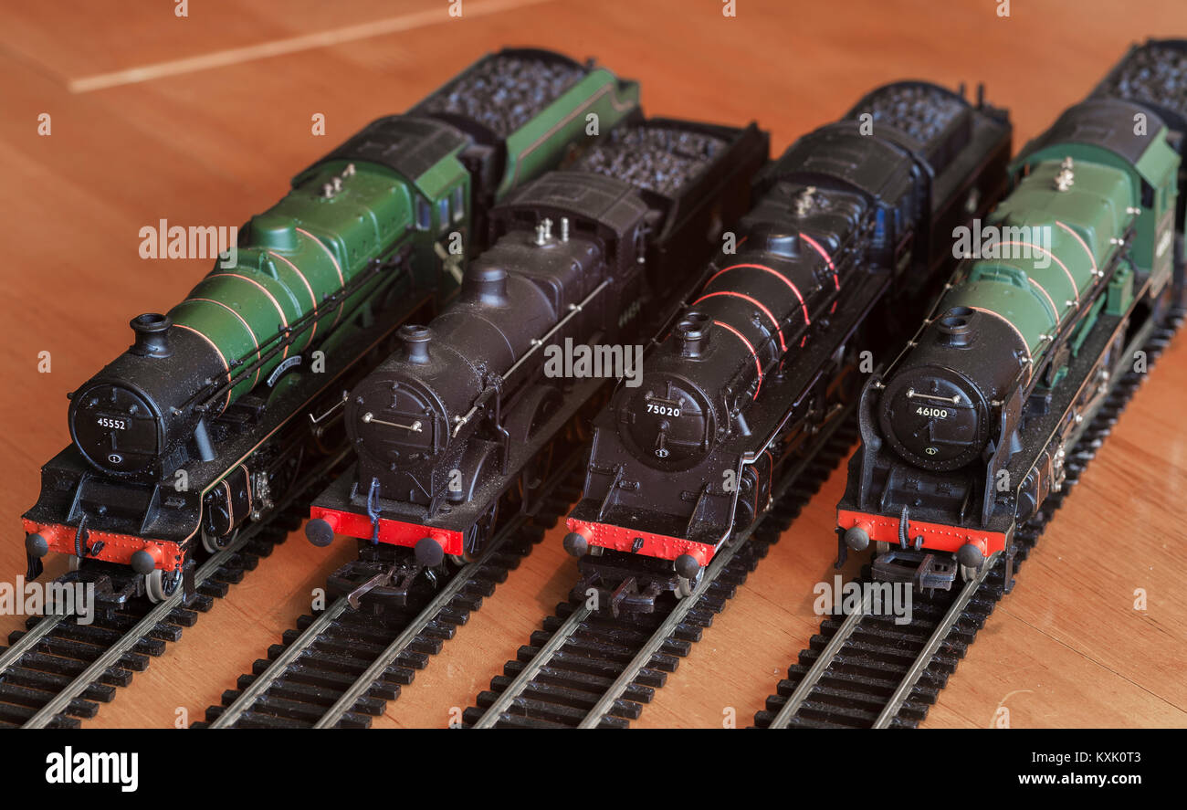 Electric Model Railway Linedup Including 'Silver Jubilee