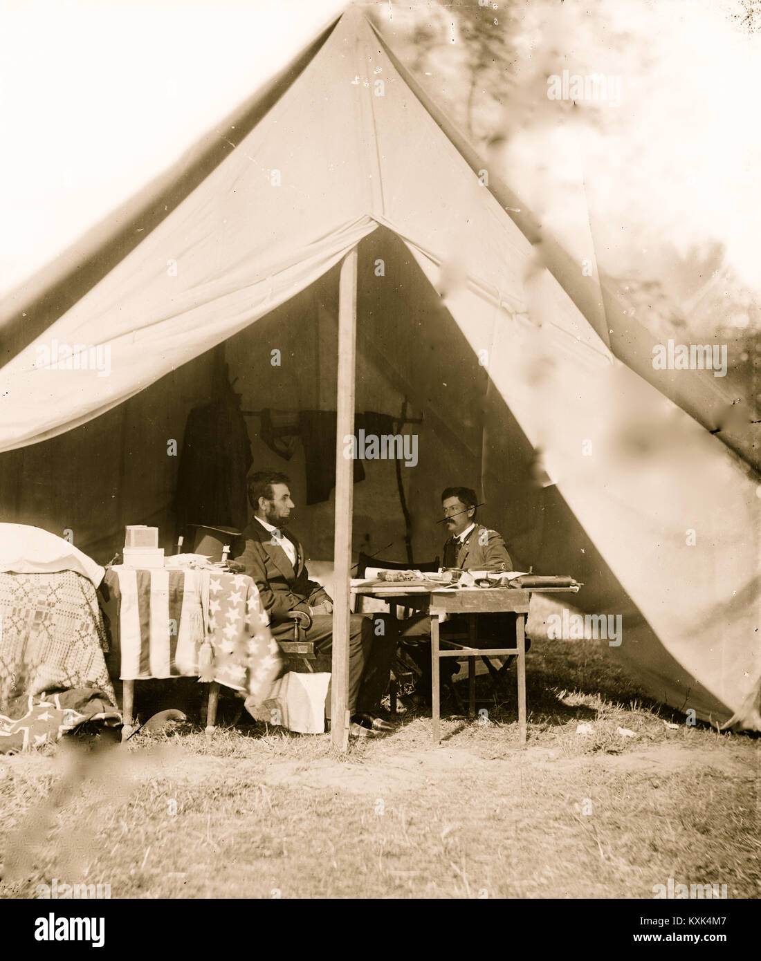 Antietam md president lincoln and gen george b mcclellan in the