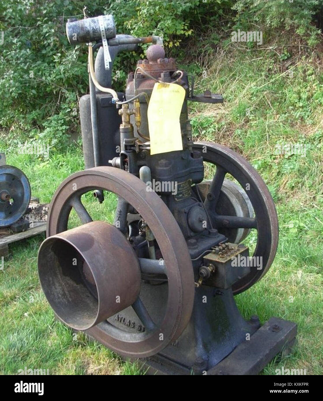 Oilmotor hi-res stock photography and images - Alamy