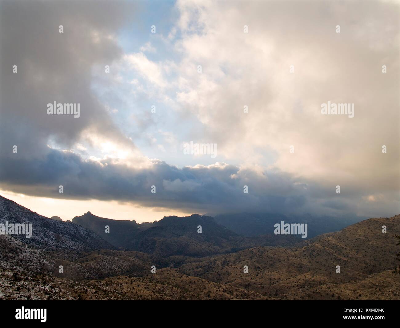 Storm clouds over mountain mt hi-res stock photography and images - Alamy