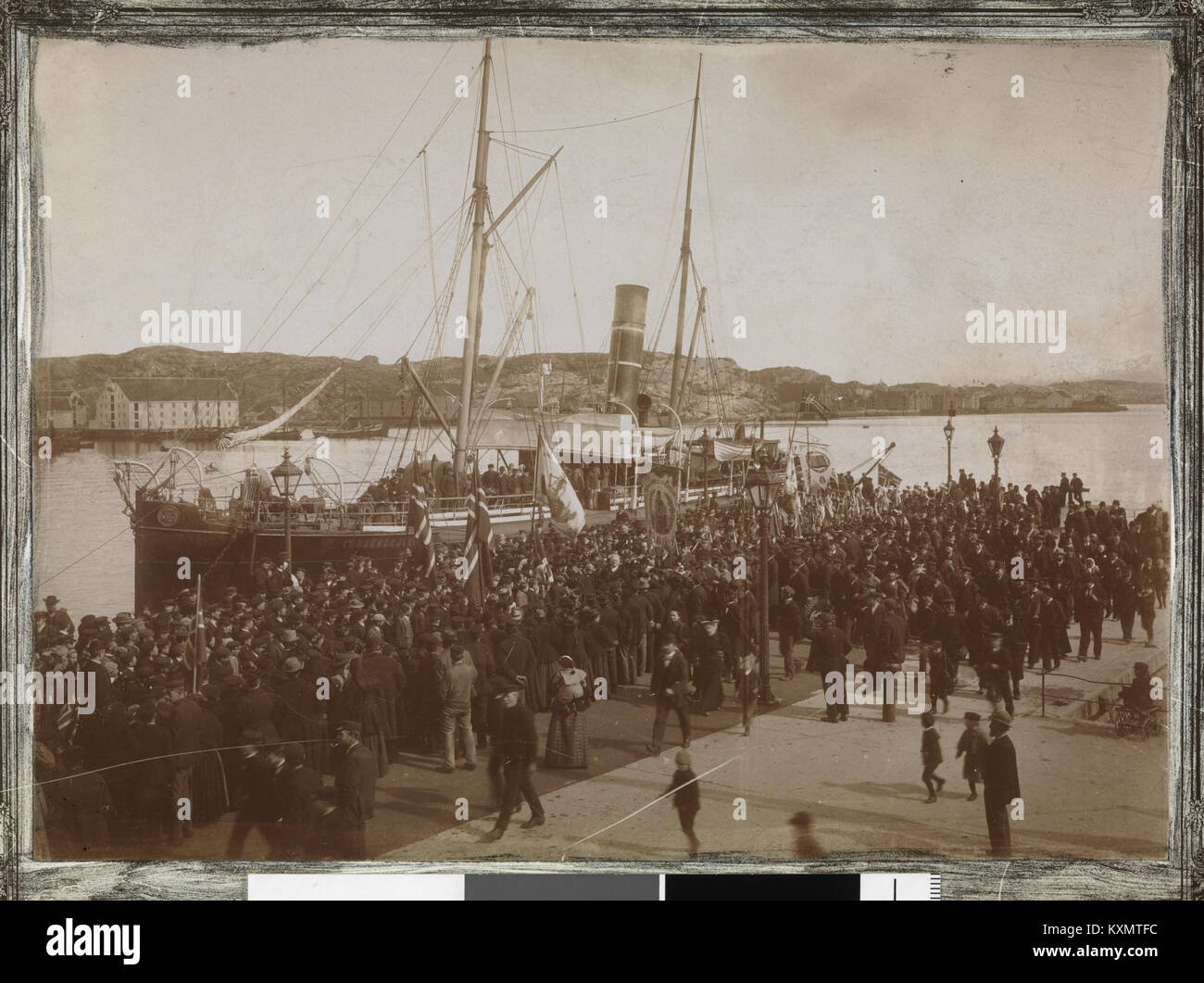 Bjornstjerne Bjornson Med Bergliot Ibsen Pa Konsertturne Kristiansund Ca 1907 No Nb Digifoto 20160601 00132 Bldsa Bb1611 Stock Photo Alamy