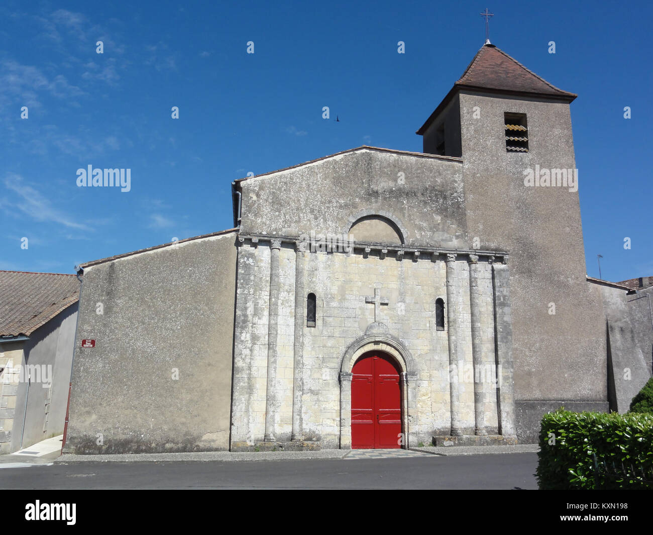 Anglade (Gironde) église, façade Stock Photo