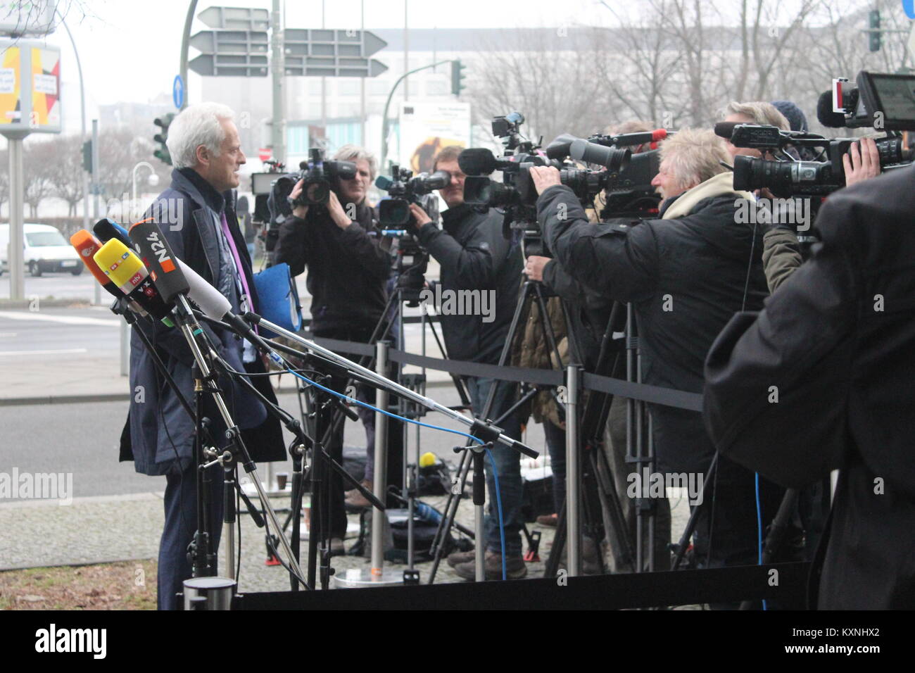 Berlin, Germany. January 10th, 2018. “Exploratory talk”, Sondierungsgespräch, Featuring: Peter Ramsauer, Where: Berlin /Germany, “Credit: Tahsin Ocak/Alamy Live News Stock Photo