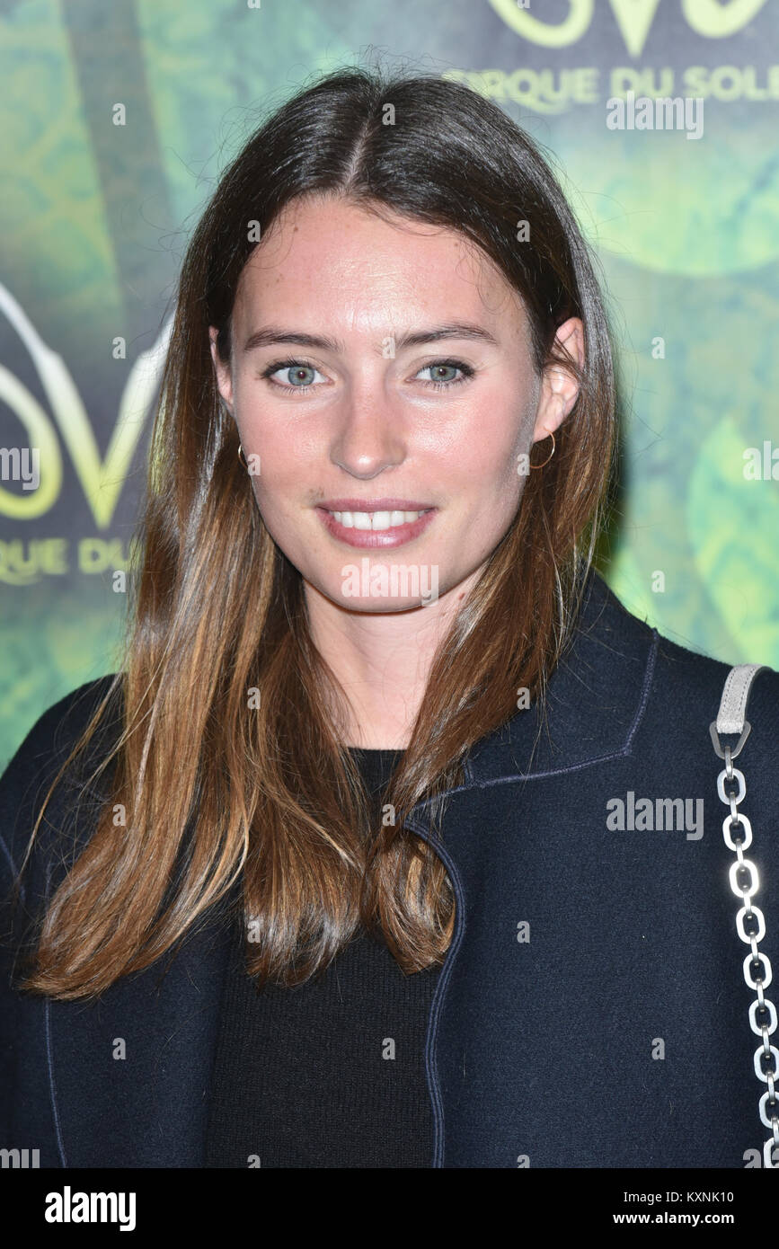 London, England, UK. 10th January 2018. Ella Woodward arrives at Cirque