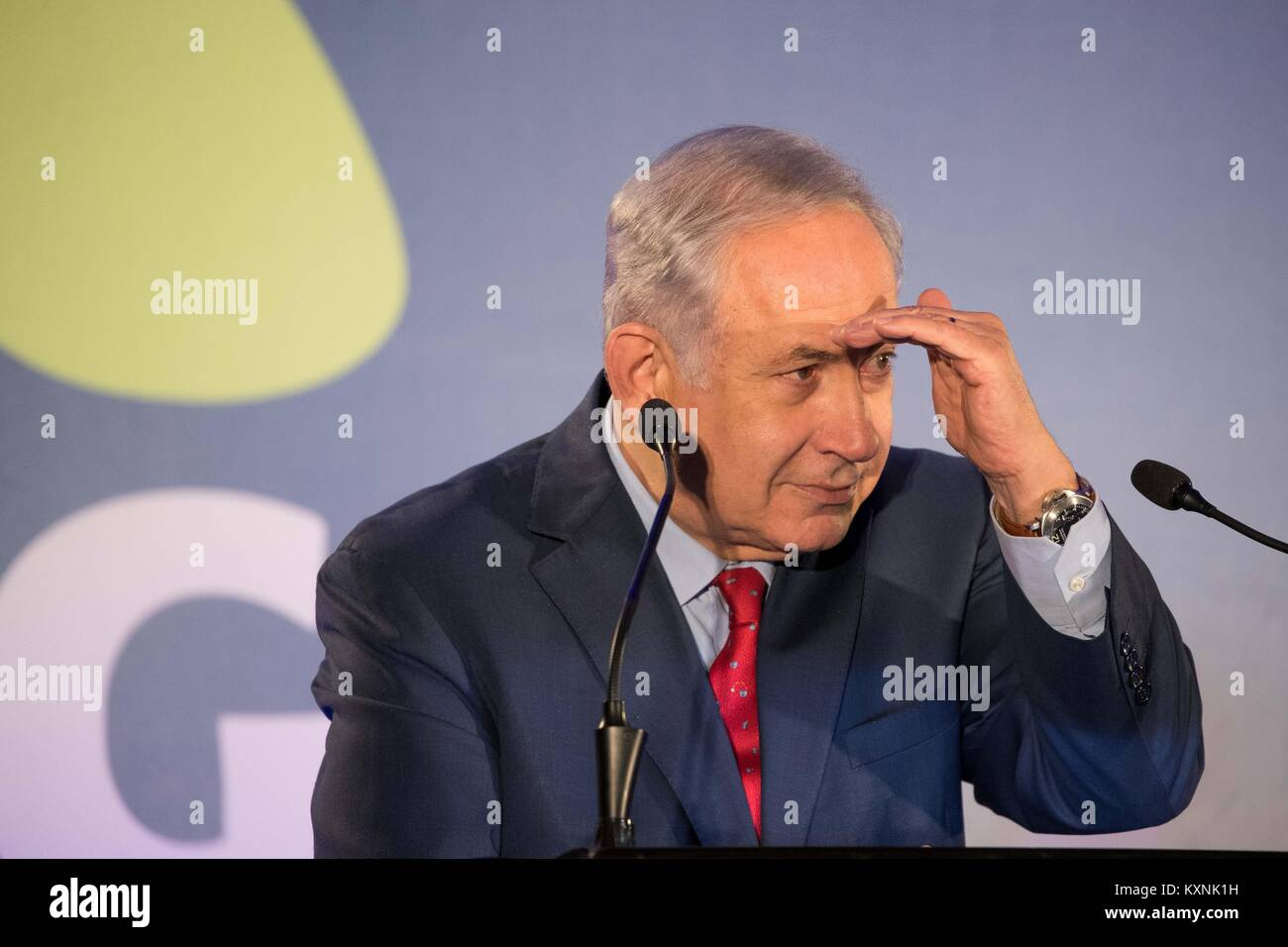 Jerusalem. 10th Jan, 2018. Israeli Prime Minister Benjamin Netanyahu attends the annual Government Press Office (GPO) New Year's toast for foreign journalists in Jerusalem, on Jan. 10, 2018. Credit: JINI/Xinhua/Alamy Live News Stock Photo