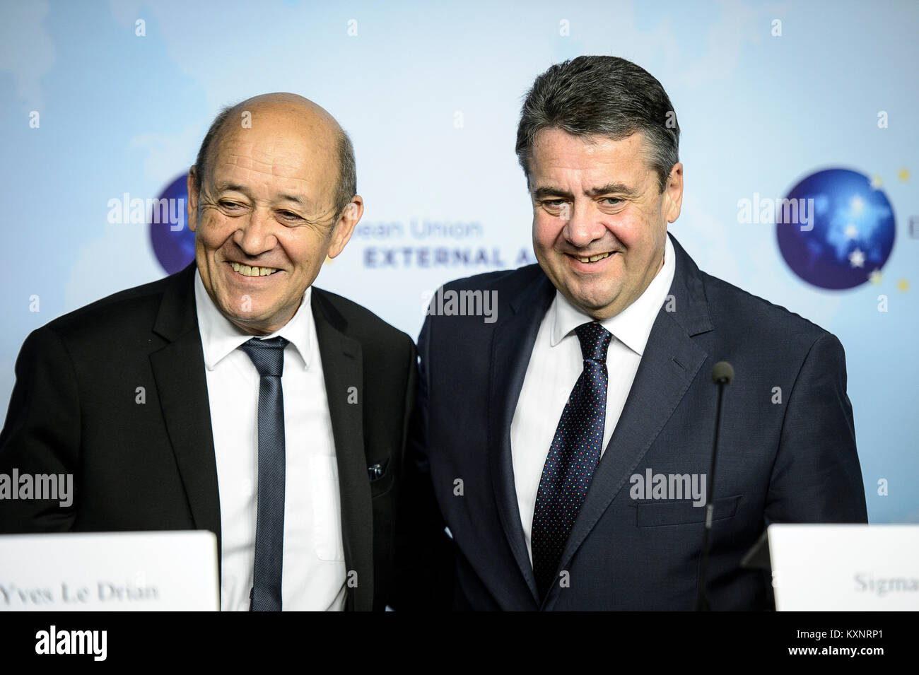 Brussels, Belgium. 11th Jan, 2018. (L-R) France Foreign Minister Jean-Yves Le Drian and Germany Foreign Minister Sigmar Gabriel give a press conference after a meeting with Iranian Foreign Minister Jawad Zarif at European External Action Service (EEAS) headquarters in Brussels, Belgium on 11.01.2018 by Wiktor Dabkowski | usage worldwide Credit: dpa/Alamy Live News Stock Photo