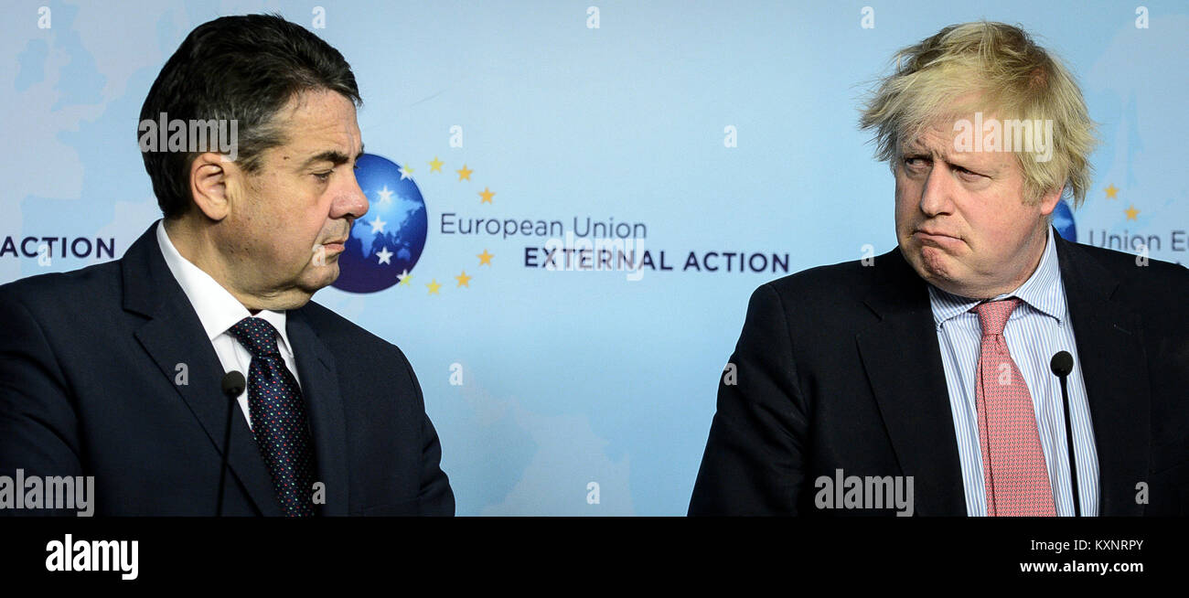 Brussels, Belgium. 11th Jan, 2018. (L-R) Germany Foreign Minister Sigmar Gabriel and European Foreign Ministers from Britain, Boris Johnson, give a press conference after a meeting with Iranian Foreign Minister Jawad Zarif at European External Action Service (EEAS) headquarters in Brussels, Belgium on 11.01.2018 by Wiktor Dabkowski | usage worldwide Credit: dpa/Alamy Live News Stock Photo