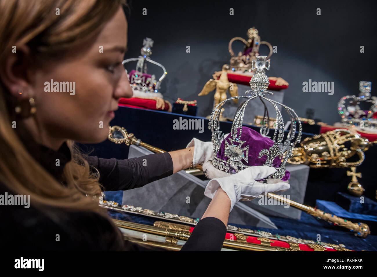 London, UK. 11th January, 2018. Replicas of the British Crown Jewels were made in honour of the Coronation of Queen Elizabeth II on 2nd June 1953 in order to be displayed to communities across the Commonwealth.Sotheby's London “Of Royal and Noble Descent” sale includes over 250 Royal And Aristocratic Heirlooms, including A Replica Set of the British Crown jewels. The ensemble of furniture, paintings, decorative arts and precious objects will be auctionedon 17 January 2018. Credit: Guy Bell/Alamy Live News Stock Photo