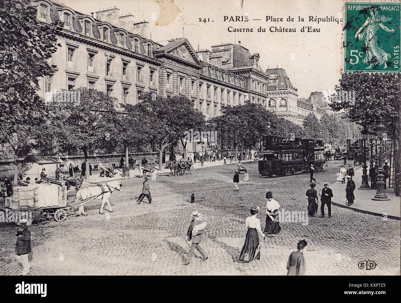 ELD 241 - PARIS - Place de la République - Caserne du Chateau-d'Eau Stock Photo