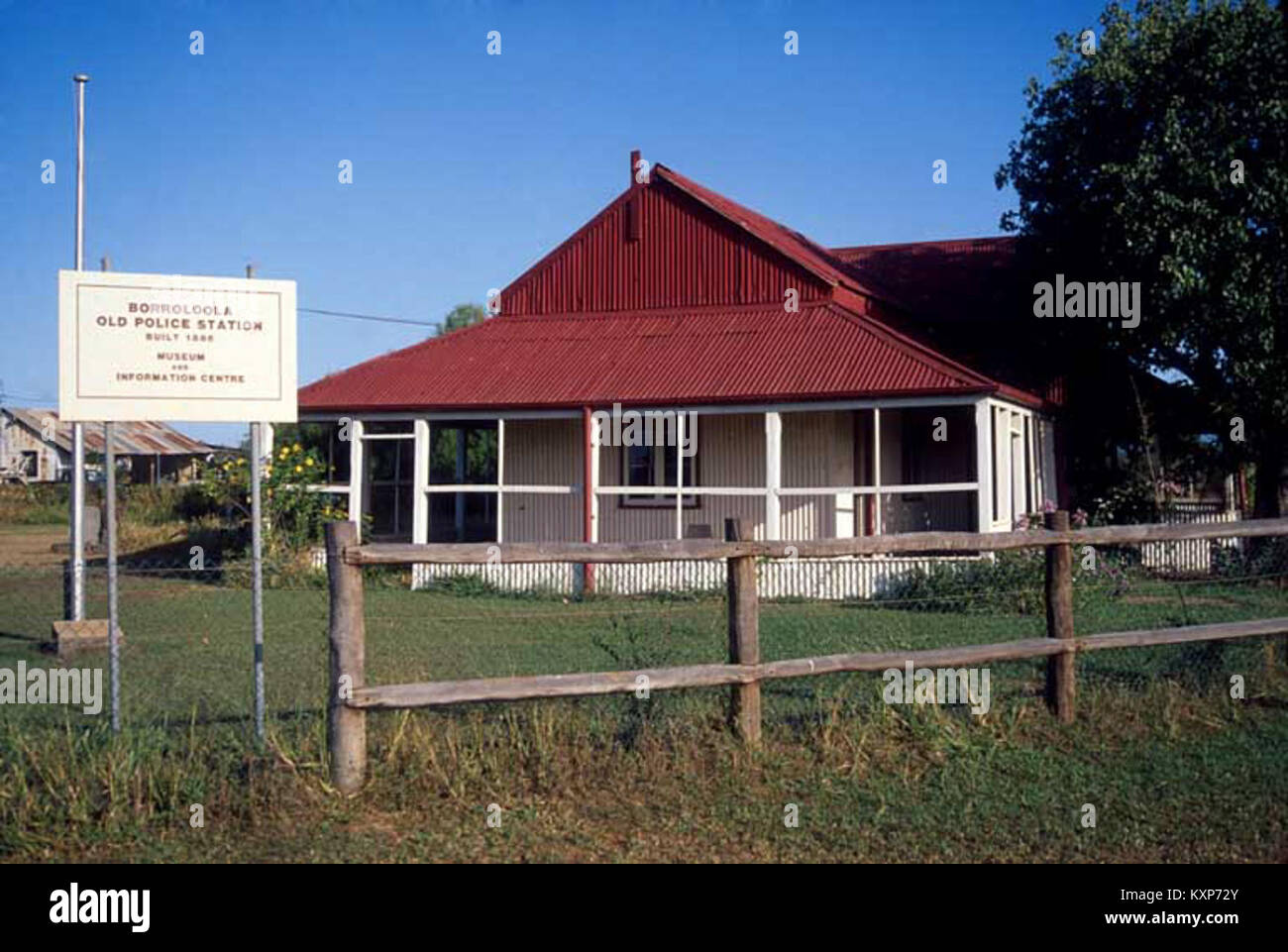 Rural police station australia hi-res stock photography and images - Alamy