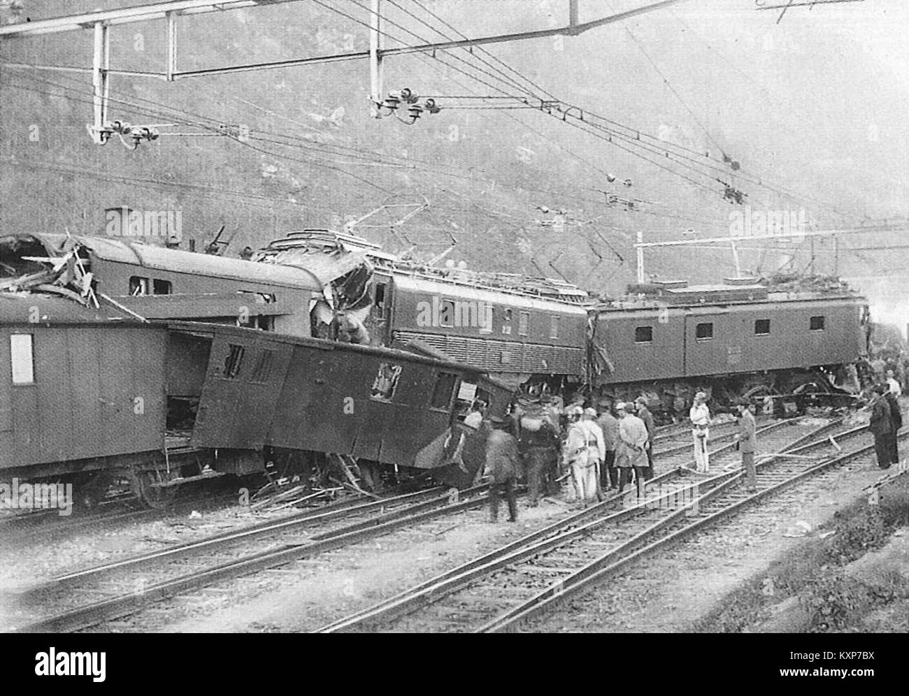 Eisenbahnunfall Bellinzona Gepäckwagen Stock Photo Alamy