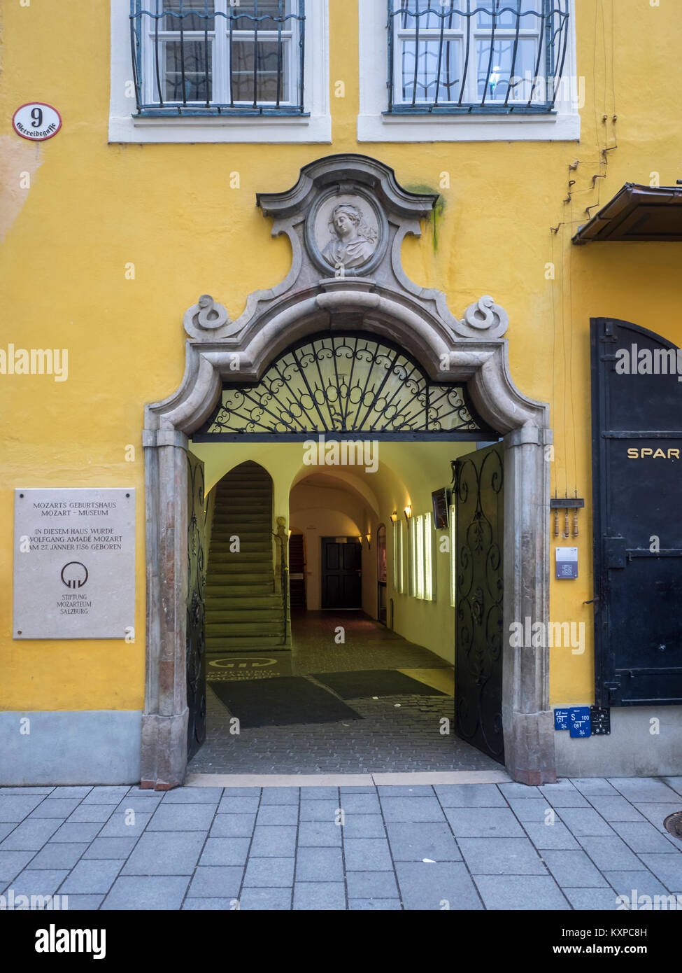 SALZBURG, AUSTRIA - DECEMBER 05, 2017:  Exterior view of entrance to Mozart's birthplace (mozart geburtshaus) - 9 Getreidegasse.  Now a Museum Stock Photo