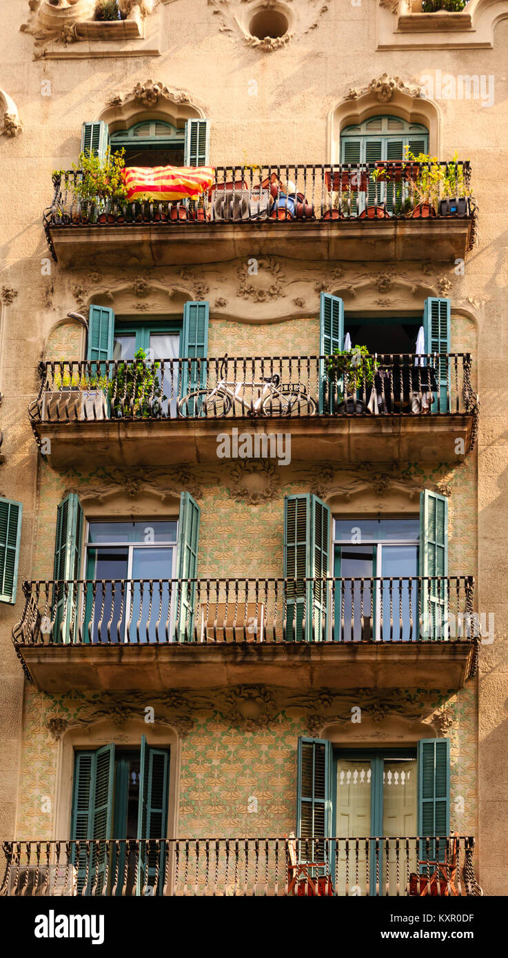 Spanish window wrought iron balcony hires stock photography and images