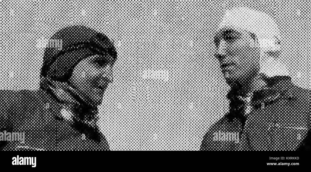 Charles de Cortanze (G) et Marcel Contet (D) aux 24 Heures du Mans 1938 Stock Photo