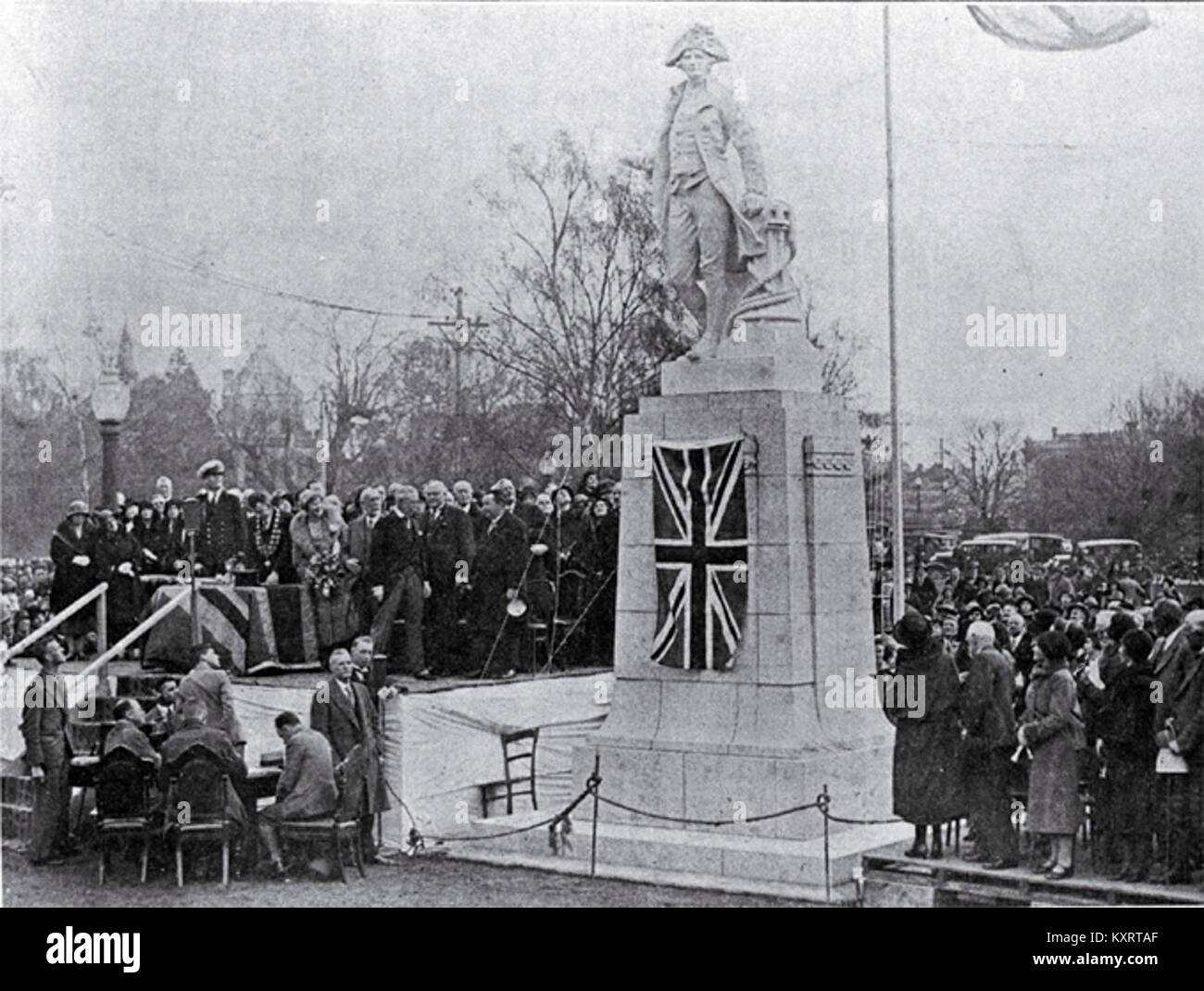 Photograph of the unveiling ceremony for the Cook Statue, a monument