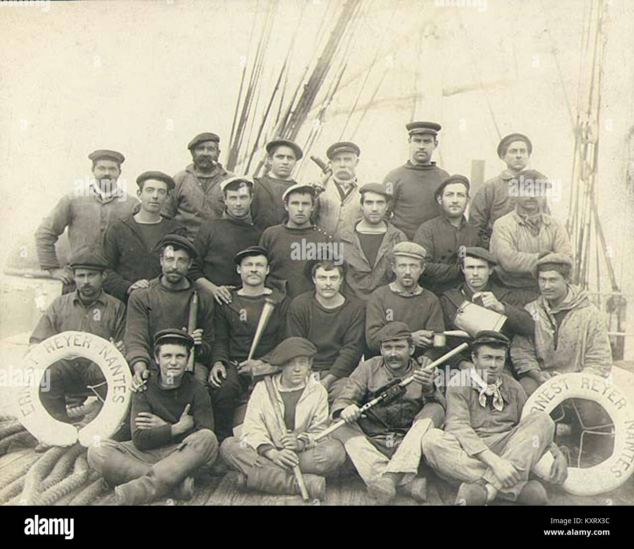 Crew of the sailing vessel ERNEST REYER, Washington, ca 1904 (HESTER 249) Stock Photo