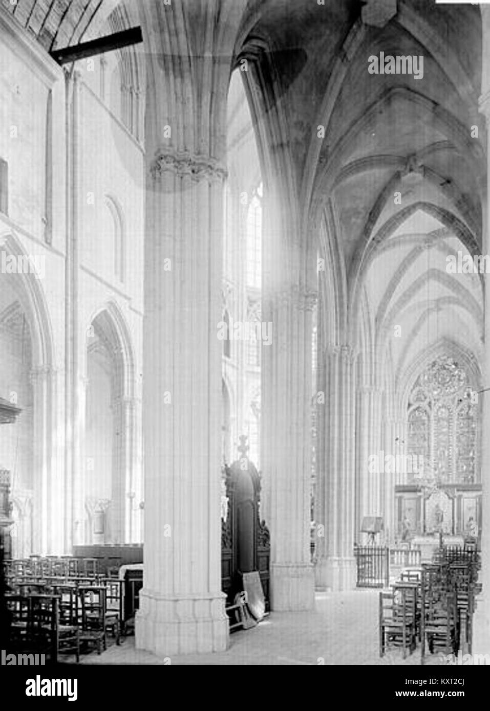 Eglise Vue diagonale SaintSulpicedeFavières Médiathèque de l