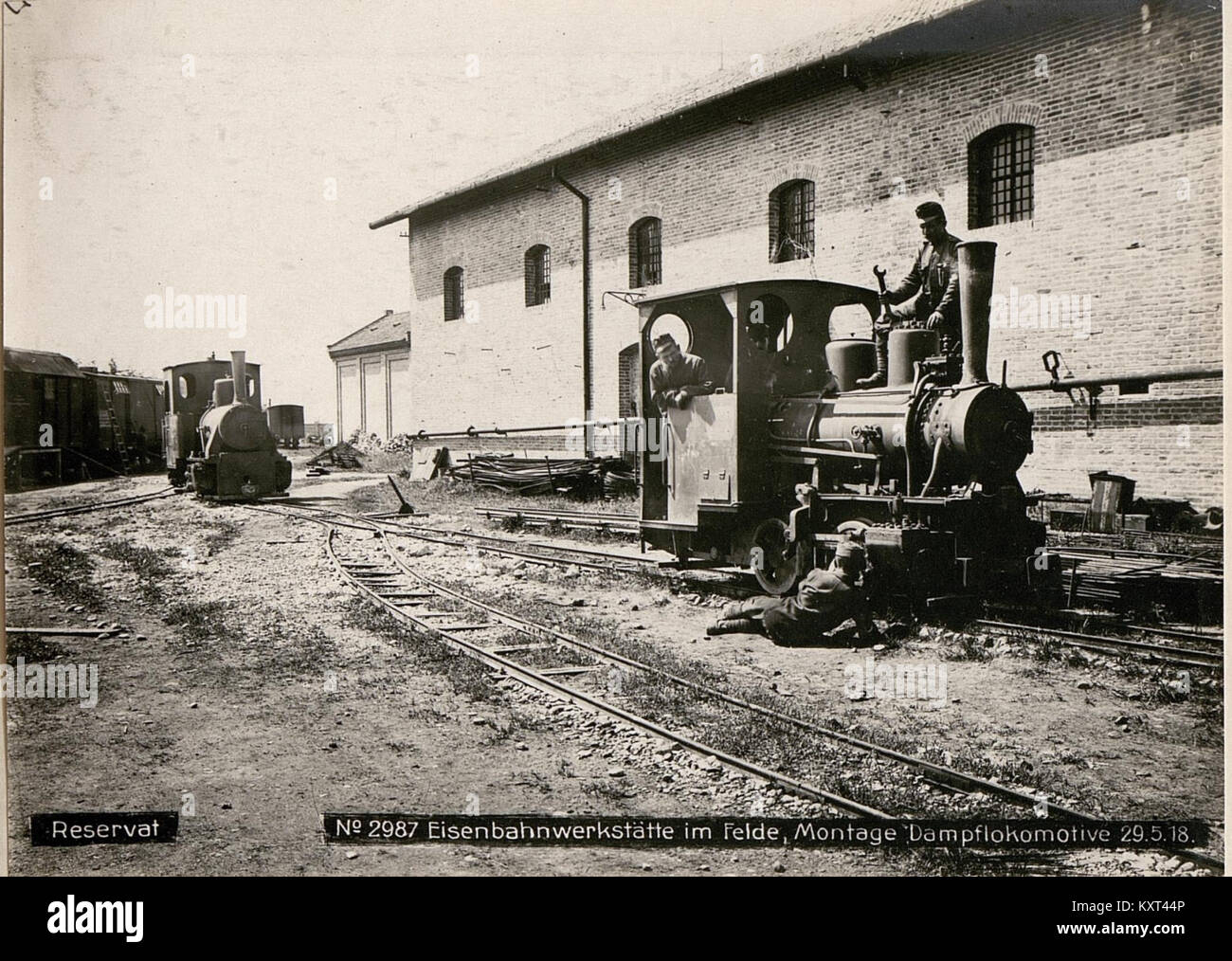 Eisenbahnwerkstätte im Felde, Montage Dampflokomotive am 29.5.1918 (BildID 15618545) Stock Photo