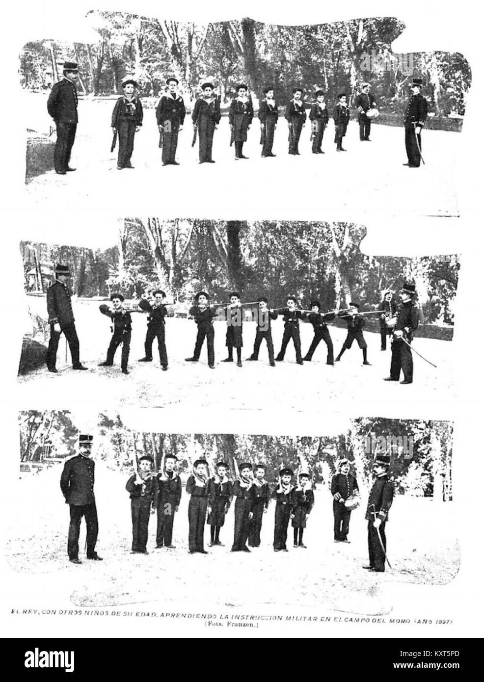 El rey con otros niños de su edad aprendiendo la instrucción militar en el Campo del Moro (1897), de Franzen Stock Photo