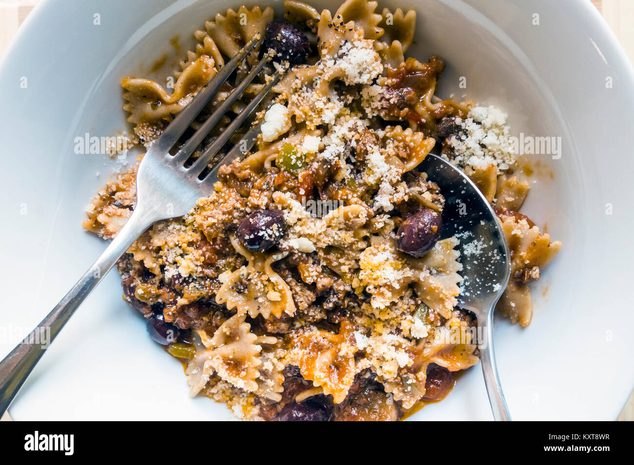 Download Whole Wheat Pasta High Resolution Stock Photography And Images Alamy Yellowimages Mockups