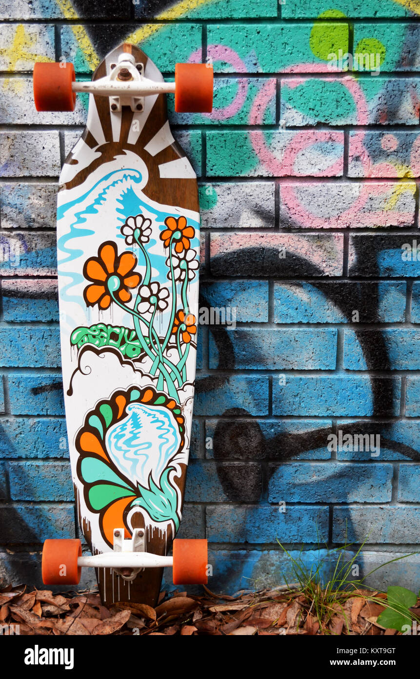 Skateboard graffiti hi-res stock photography and images - Alamy