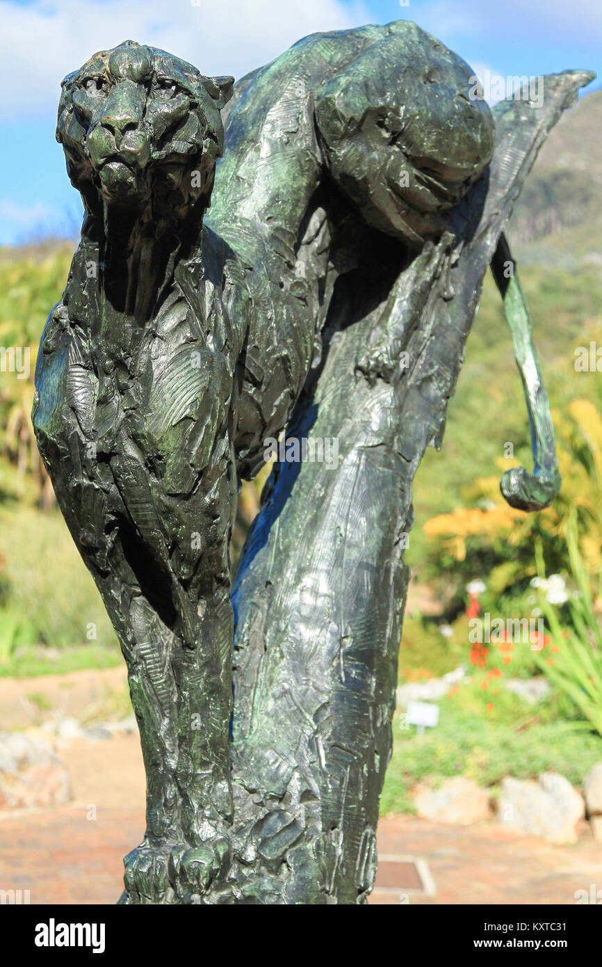 Cheetah statue in Botanical Garden Stock Photo Alamy