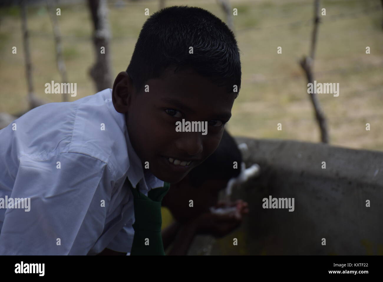 school children drinking water Sri Lanka Stock Photo Alamy