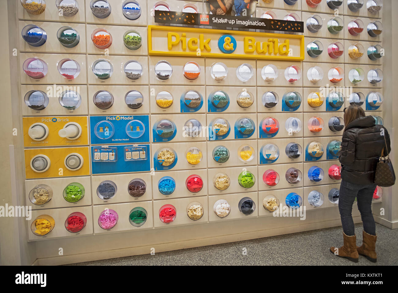 Lego store hi-res stock photography and images - Alamy