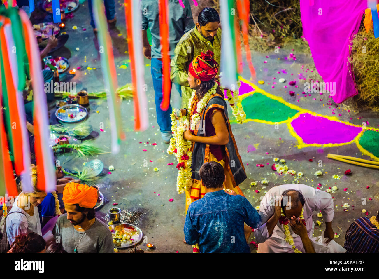 Pushkar, Rajasthan, India - Holi Festival 2016 © Sauriêl Ltd | Samantha  Scholl | fb.com/SaurielPhotography | www.saurielcreative.com Stock Photo -  Alamy, image size:1300x956