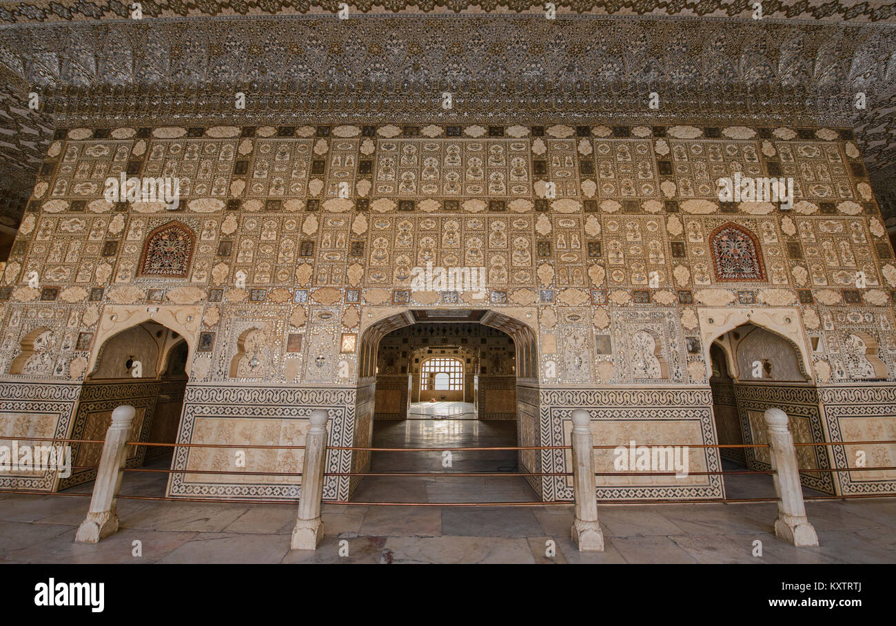 Amer fortress mirror hi-res stock photography and images - Alamy