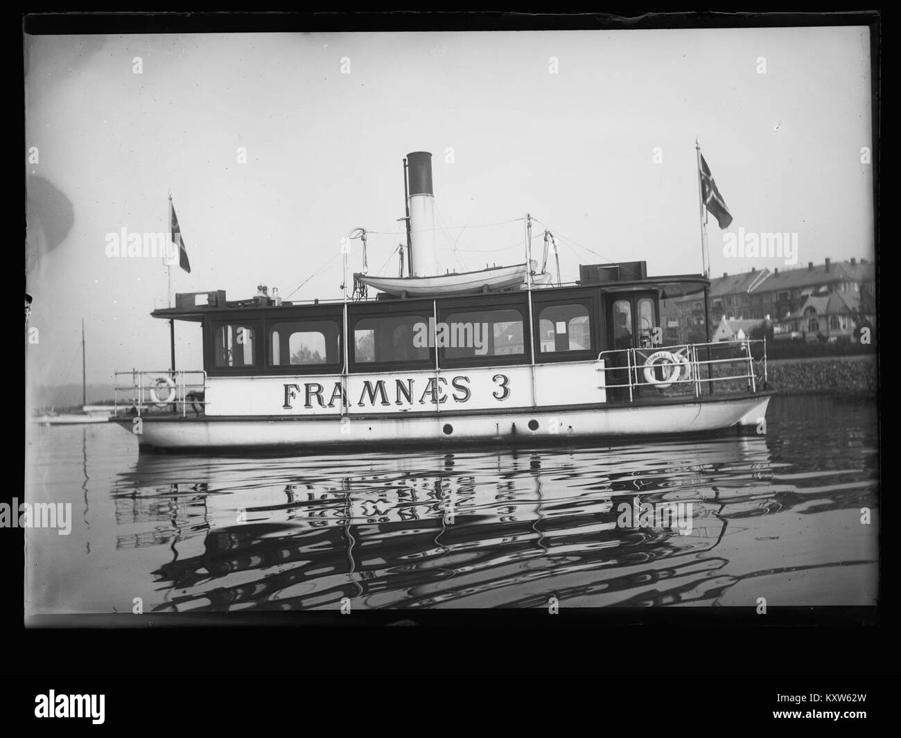 Vehicle ferry passenger ferry Black and White Stock Photos & Images - Alamy